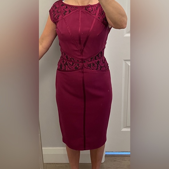 Mid length dress - Picture 4 of 4